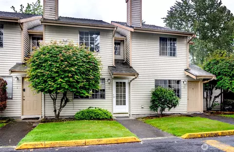 115 124th St SE #J7, Everett, WA 98208