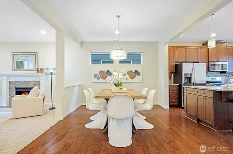 Dining - 3618 202nd St SE, Bothell, WA 98012 photo 2 of 3