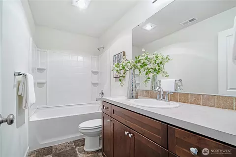 Bath - 3618 202nd St SE, Bothell, WA 98012 photo 2 of 3
