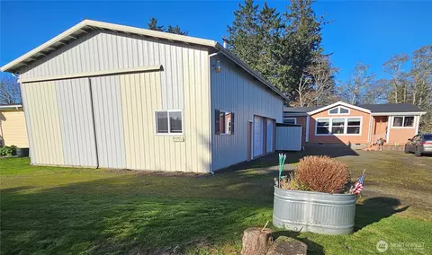 7003 Ortelius Dr, Ilwaco, WA 98624