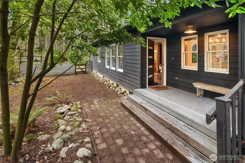 12908 SW 244th Pl, Vashon, WA 98070