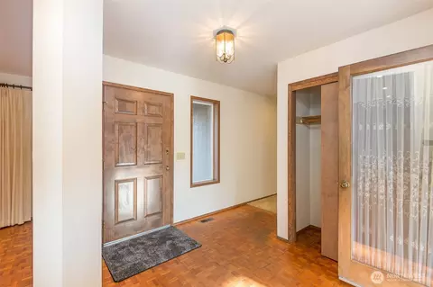 Entry Way - 141 Bay View St, Sequim, WA 98382 photo 1 of 2