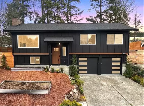 21246 15th Ave S, Des Moines, WA 98198