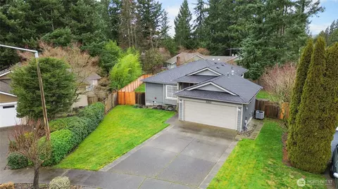 3263 Lois Ln, Enumclaw, WA 98022