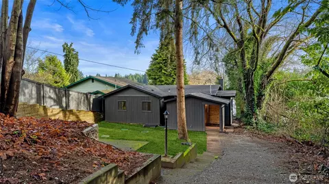 5218 Pattison Lake Ln SE, Olympia, WA 98513
