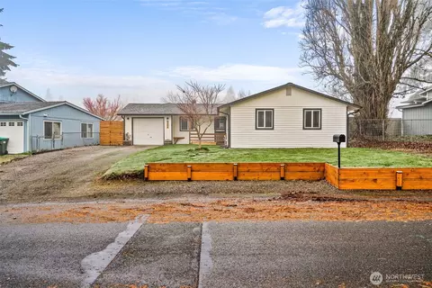 5744 39th Ave SE, Lacey, WA 98503