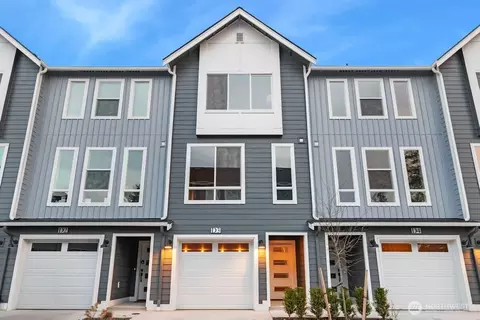 15726 40th Ave W #D3, Lynnwood, WA 98087