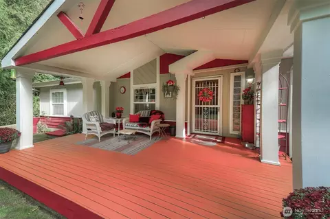 24028 Vinland Ter NW, Poulsbo, WA 98370