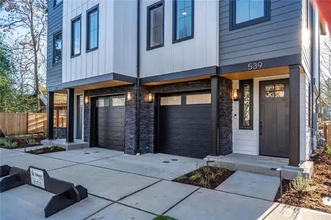 539 NW Juniper St, Issaquah, WA 98027