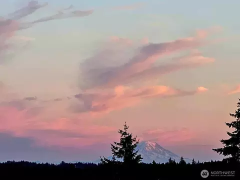 1735 W Sunn Fjord Ln #I303, Bremerton, WA 98312