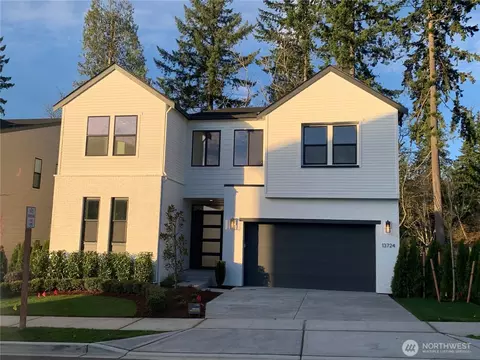 13724 SE 84th St, Newcastle, WA 98059