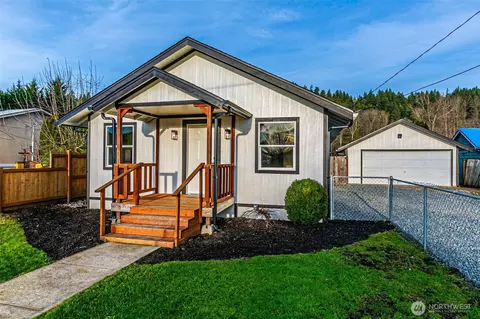 316 Bowlin Ave NE, Orting, WA 98360