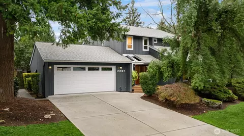 15907 SE 48th Dr, Bellevue, WA 98006