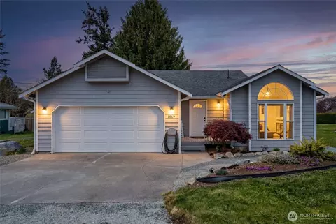 1869 Elhardt St, Camano Island, WA 98282