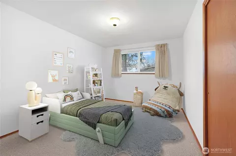 Bedroom - 1077 Garfield St, Enumclaw, WA 98022 photo 3 of 4