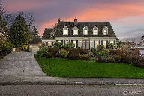 2507 SW 323rd St, Federal Way, WA 98023