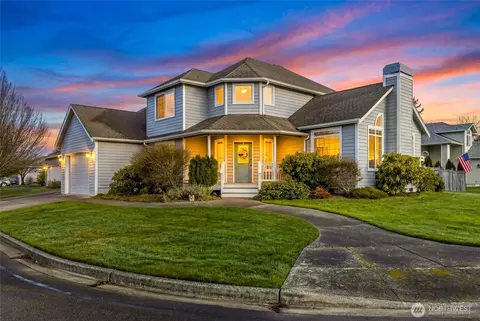1901 Copper Pond Pl, Anacortes, WA 98221