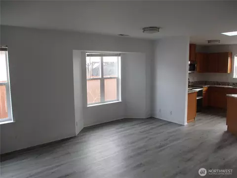 Living - 206 Mazza St NE, Orting, WA 98360 photo 2 of 2