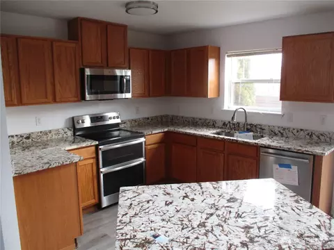 Kitchen - 206 Mazza St NE, Orting, WA 98360 photo 1 of 2