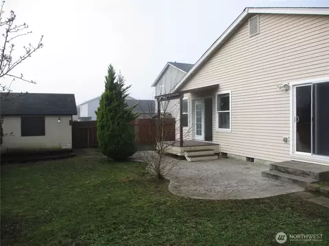 Exterior - 206 Mazza St NE, Orting, WA 98360 photo 2 of 2