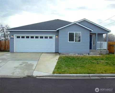 2004 Mary Ln, Walla Walla, WA 99362