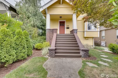 324 NE 50th St, Seattle, WA 98105