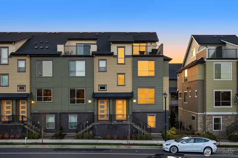 1363 8th Ave NE #7.1, Issaquah, WA 98029