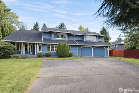 18608 71st Av Ct E, Puyallup, WA 98375