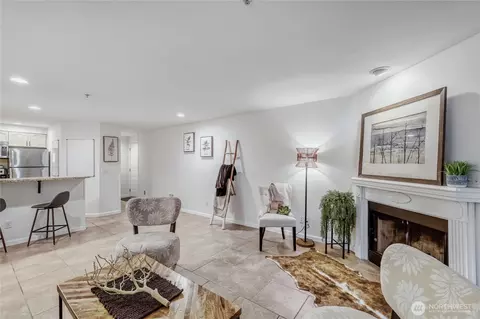 15805 Waynita Way NE #D107, Bothell, WA 98011