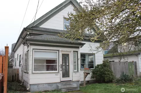 617 N Prospect St, Tacoma, WA 98406