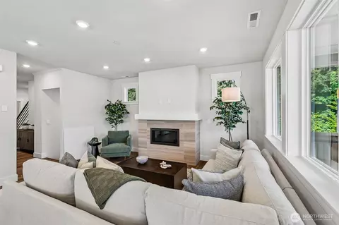 Living - 225 182nd Pl SE, Bothell, WA 98012 photo 3 of 4
