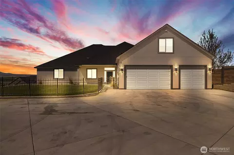 6631 Collins Rd, West Richland, WA 99353
