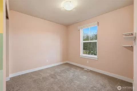 Bedroom - 18916 10th Dr SE, Bothell, WA 98012 photo 3 of 4