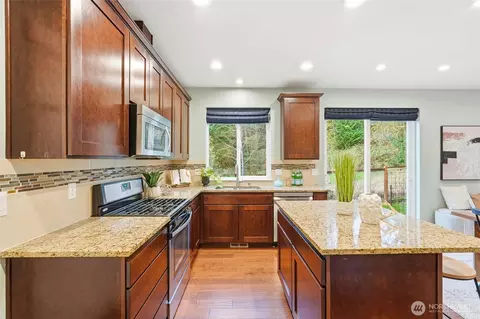 Kitchen - 18916 10th Dr SE, Bothell, WA 98012 photo 2 of 3