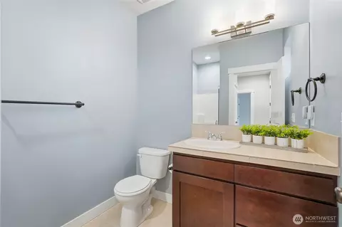 Bath - 18916 10th Dr SE, Bothell, WA 98012 photo 1 of 3