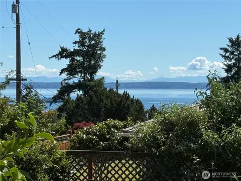 334 Sheridan St, Port Townsend, WA 98368