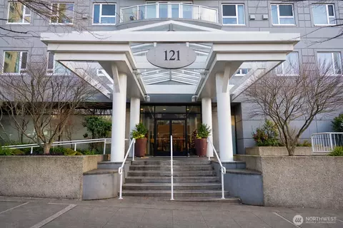 121 Vine St #1702, Seattle, WA 98121