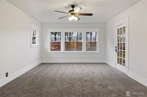 Living - 121 Van Scoyoc Ave SW, Orting, WA 98360 photo 4 of 4