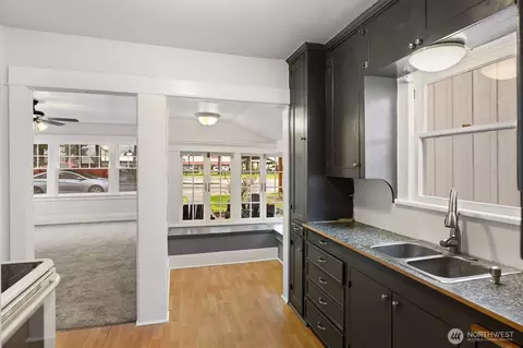 Kitchen - 121 Van Scoyoc Ave SW, Orting, WA 98360 photo 2 of 3