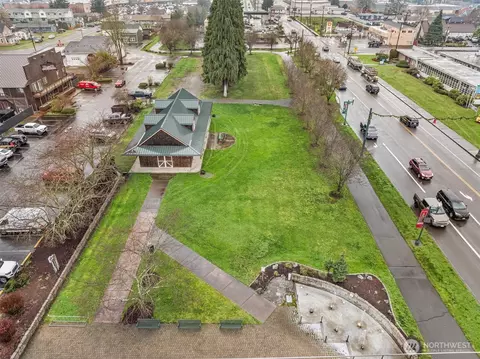 View/Area - 121 Van Scoyoc Ave SW, Orting, WA 98360 photo 1 of 9