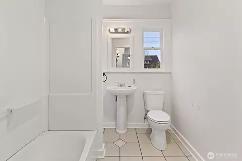 Bath - 121 Van Scoyoc Ave SW, Orting, WA 98360 photo 1 of 1
