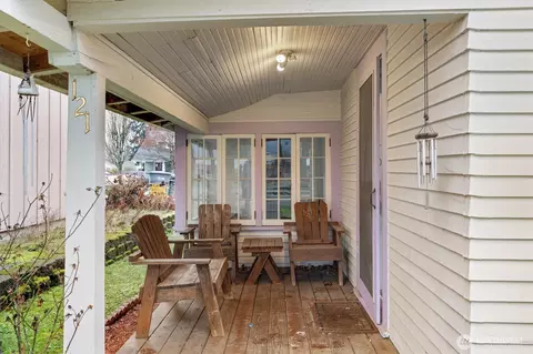 Exterior - 121 Van Scoyoc Ave SW, Orting, WA 98360 photo 1 of 11