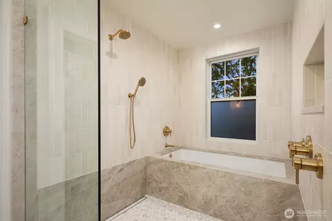 740 22nd Ave E, Seattle, WA 98112 photo 24