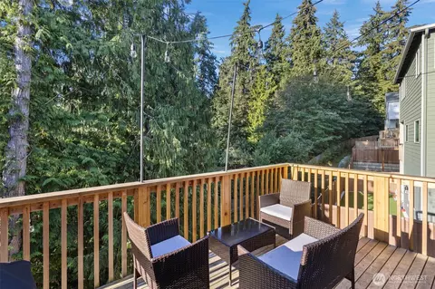 Exterior - 2128 229th Pl SW, Bothell, WA 98021 photo 4 of 6