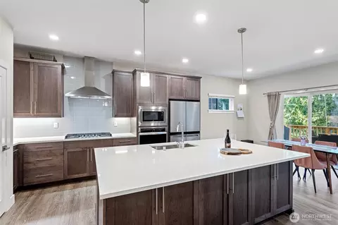 Kitchen - 2128 229th Pl SW, Bothell, WA 98021 photo 2 of 3