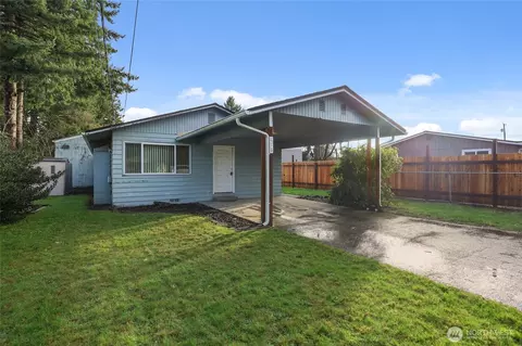 418 N 13th St, Elma, WA 98541