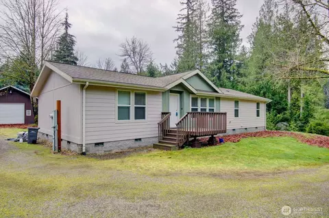 4719 Lois Ln, Sedro Woolley, WA 98284
