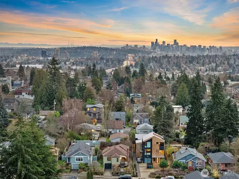 533 NE 89th St, Seattle, WA 98115