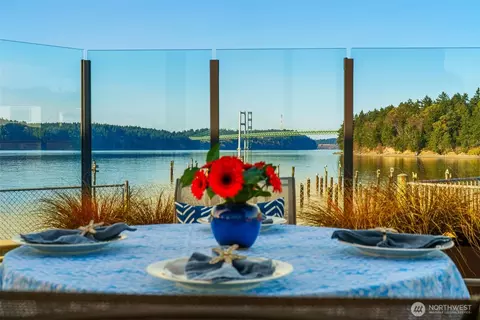 8802 6th Ave, Tacoma, WA 98465