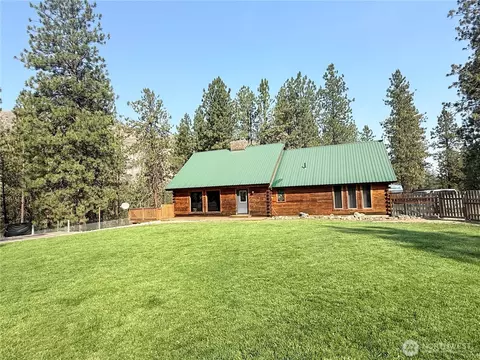 43 Oakes Dr, Tonasket, WA 98855